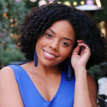 Jaleesa-Headshot-350×350 (2)
