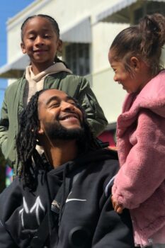 Omarion and his children, Megaa and A'mei (Photo courtesy of Omarion)