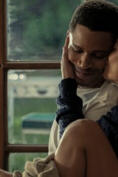 Nnamdi Asomugha as Robert Halloway and Tessa Thompson as Sylvie Parker in 